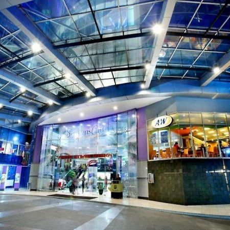 Amaris Hotel Seasons City Jakarta Exterior photo