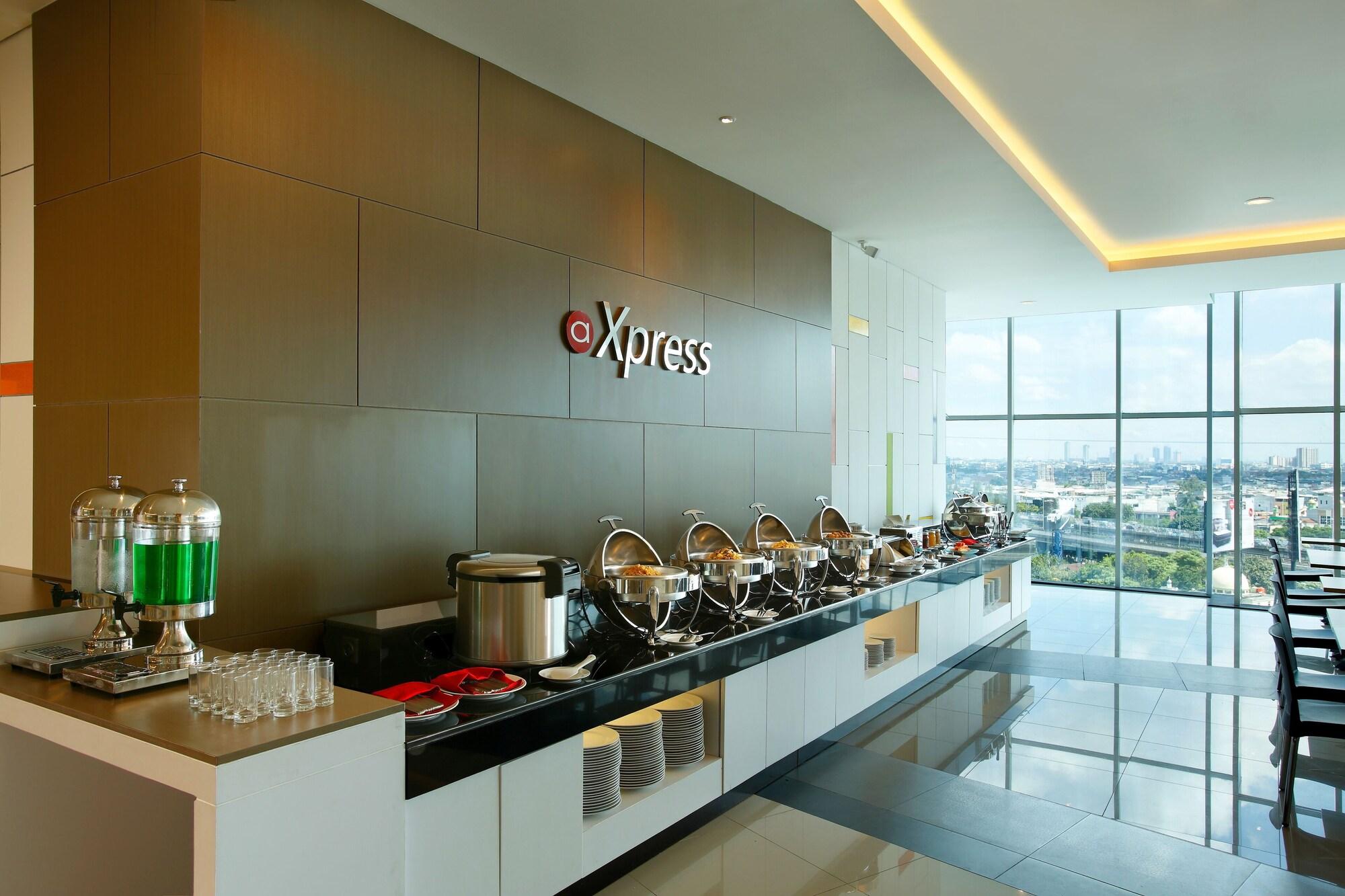 Amaris Hotel Seasons City Jakarta Exterior photo