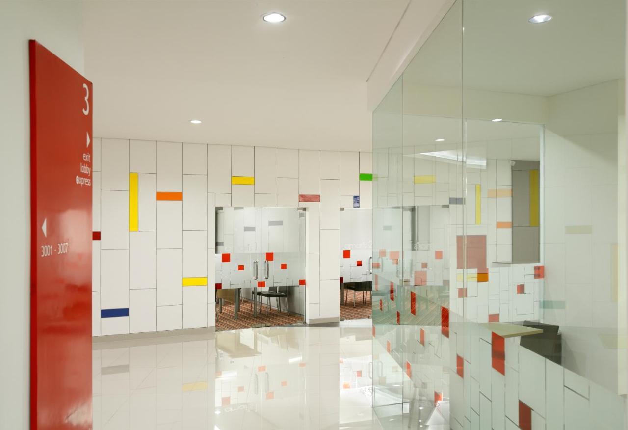 Amaris Hotel Seasons City Jakarta Exterior photo