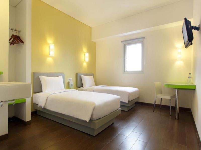 Amaris Hotel Seasons City Jakarta Exterior photo